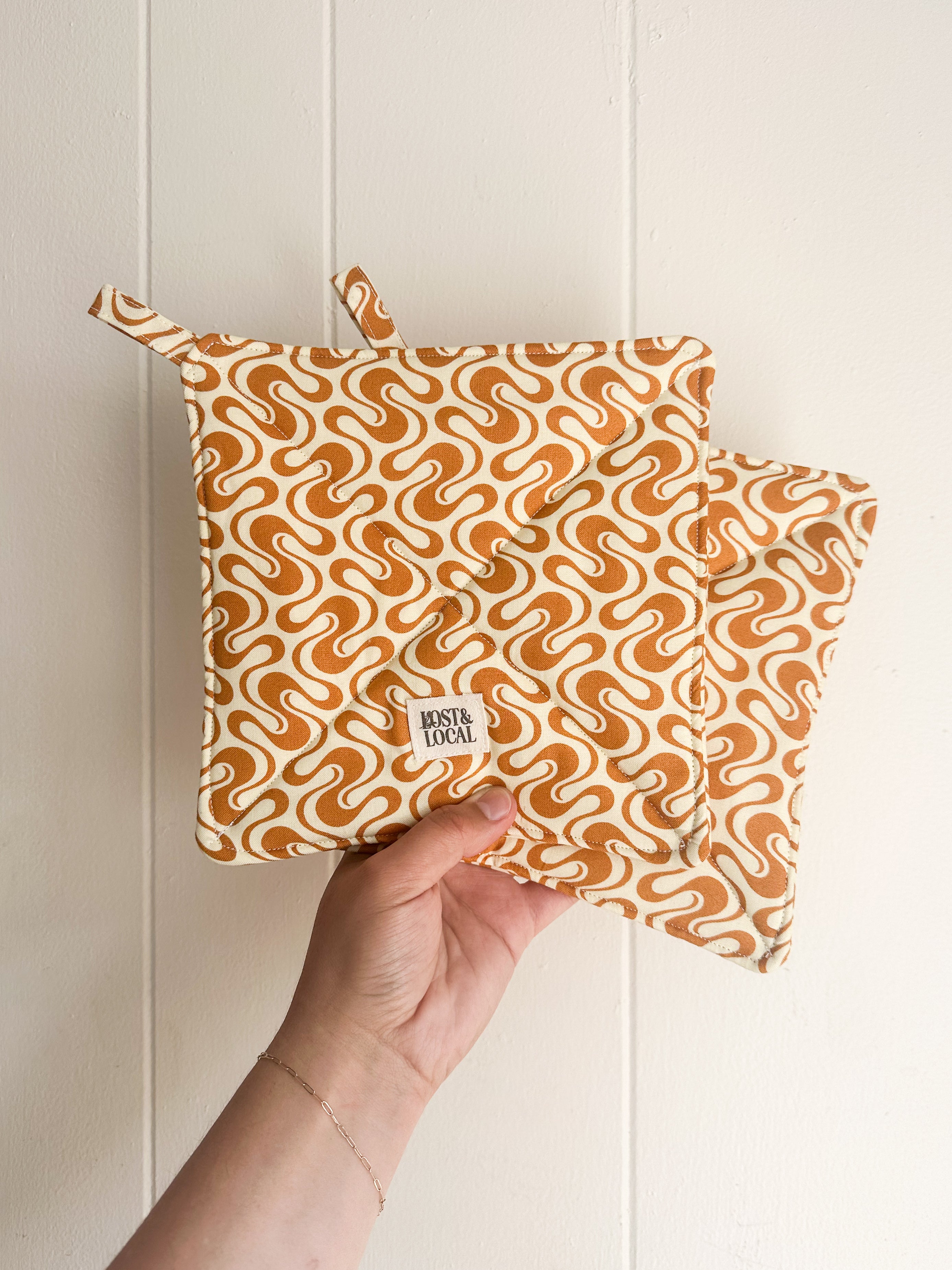 Swirl Pot Holder
