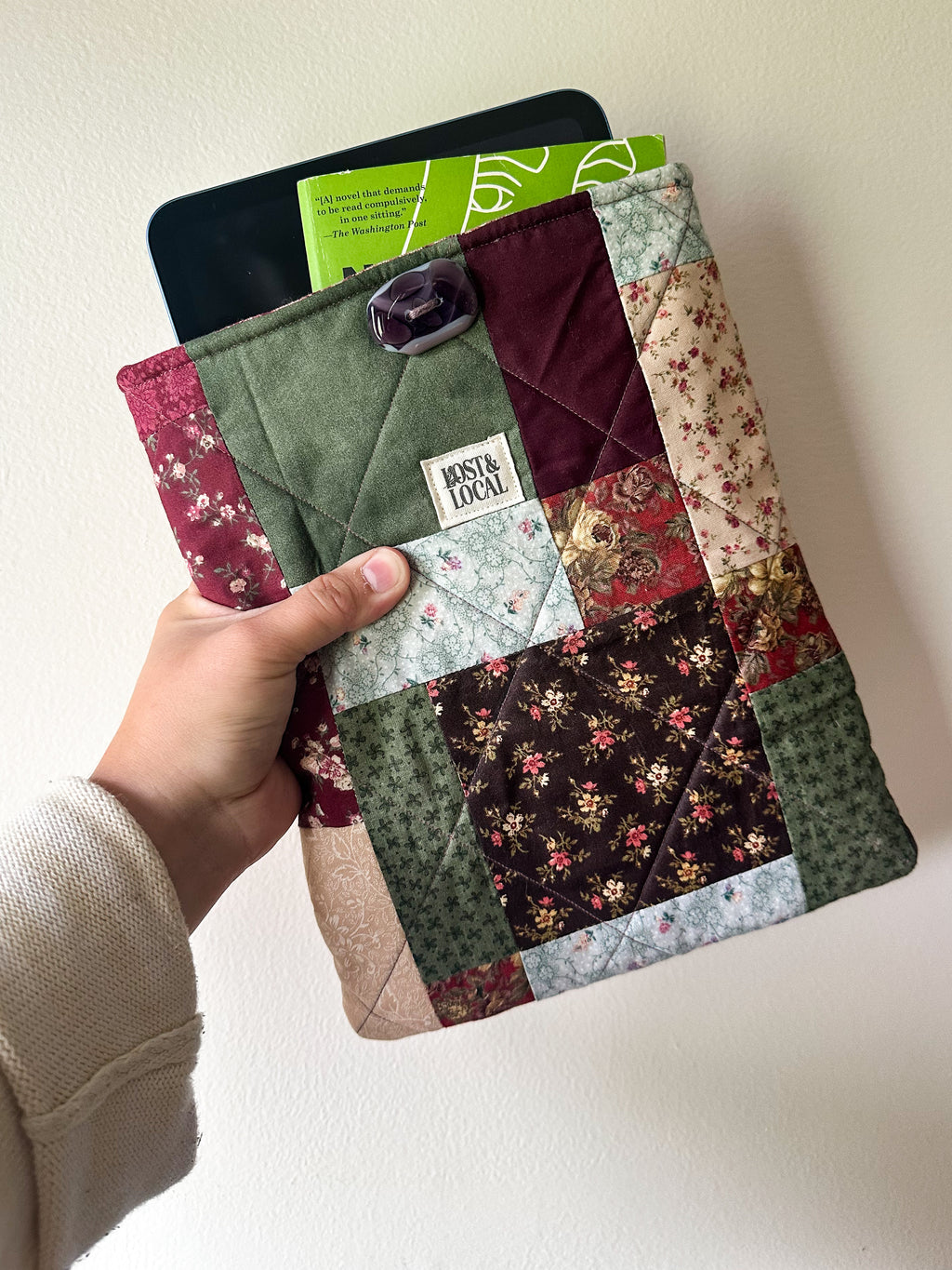 Quilted Book Sleeve XL