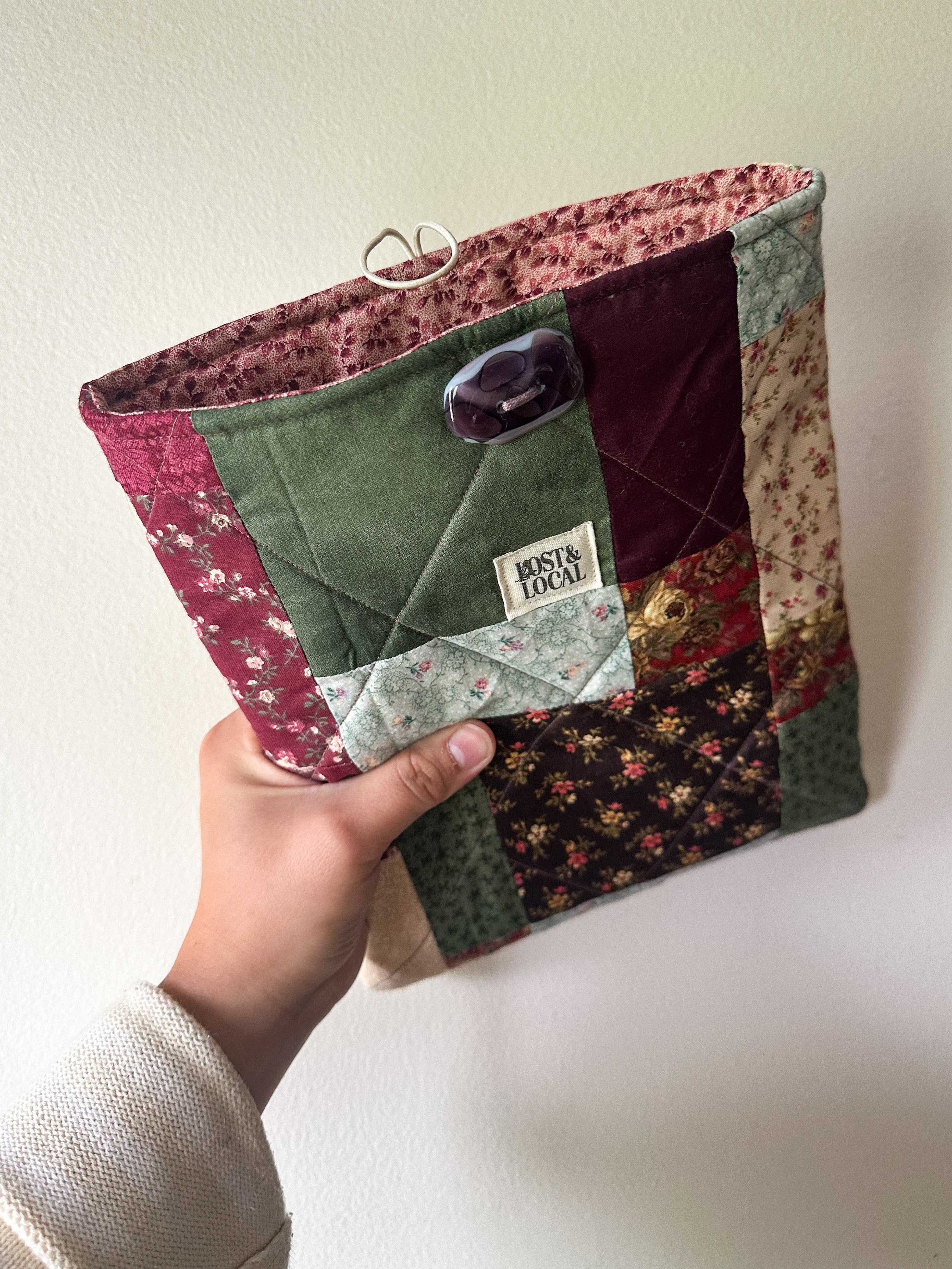 Quilted Book Sleeve XL