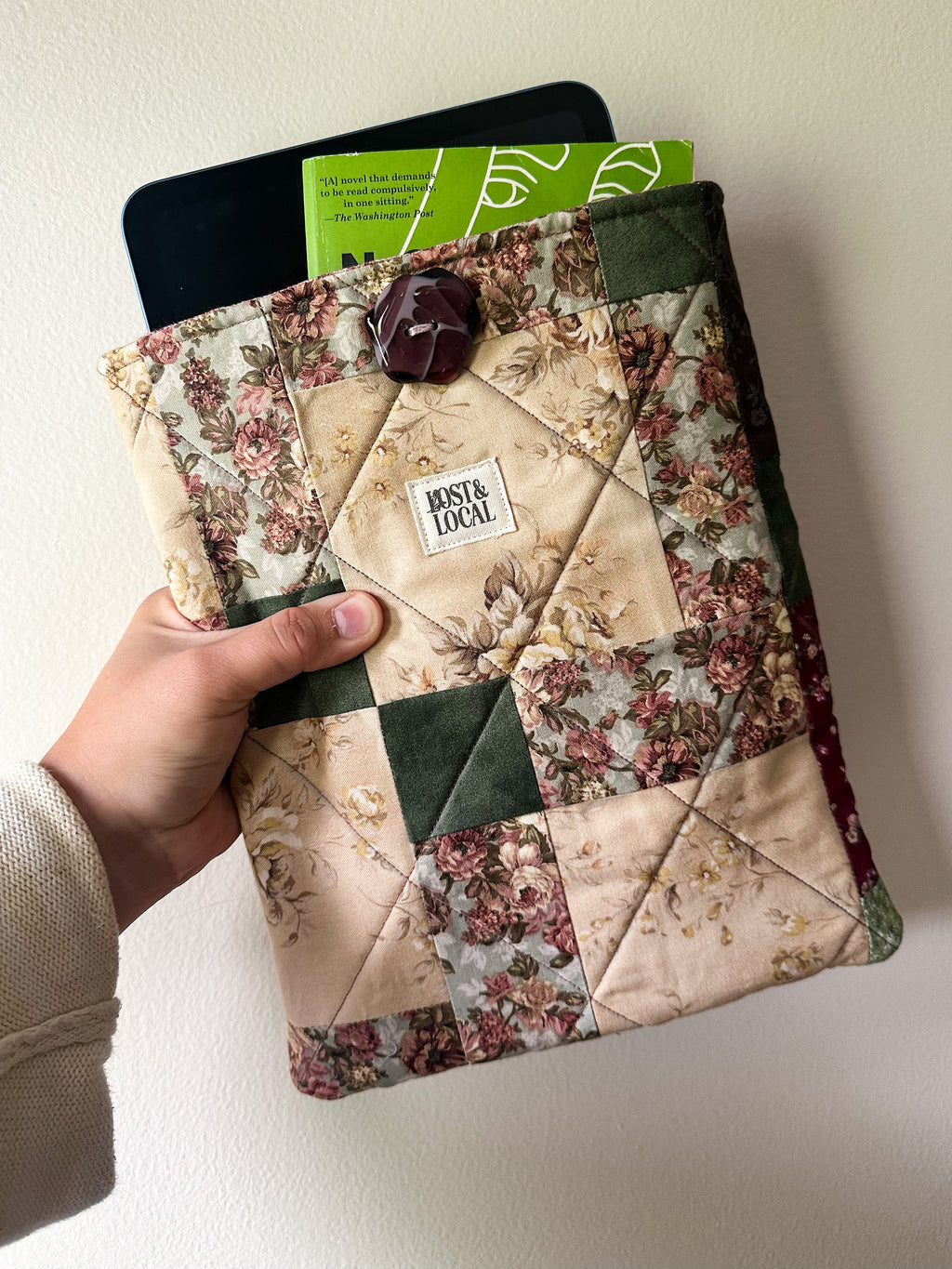 Quilted Book Sleeve XL