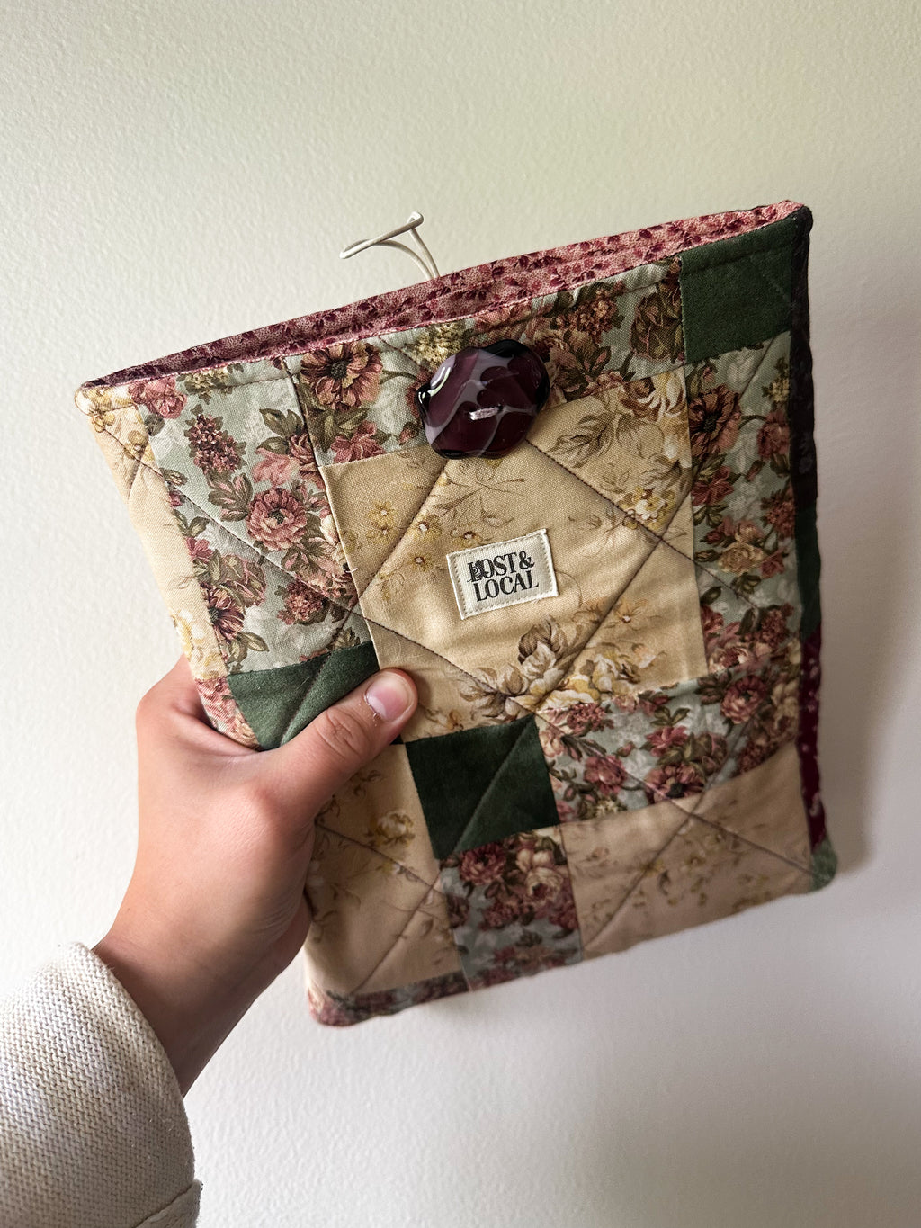 Quilted Book Sleeve XL