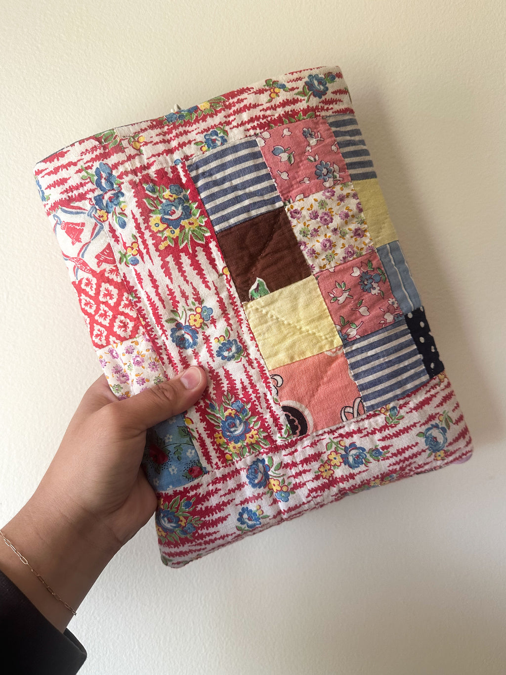 Quilted Book Sleeve XL